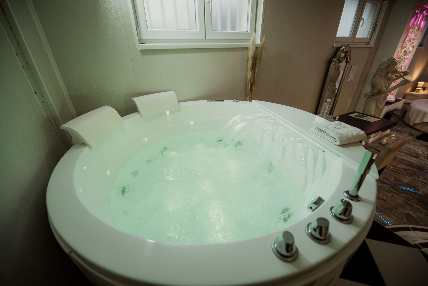 נובי סאד Spa Lux Apartmani מראה חיצוני תמונה